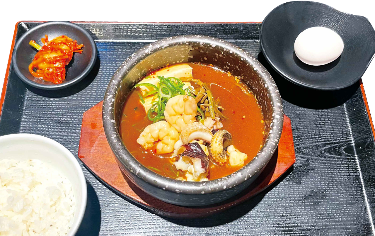 ランチ 海鮮味噌チゲ定食